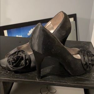 Black satin peep toe nine west heels